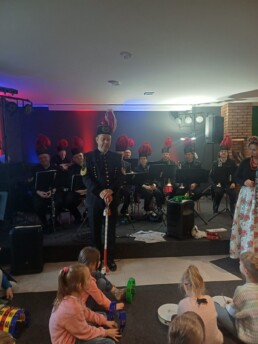 2456aa8d d7f0 4579 a728 427dc9ab6daa uai