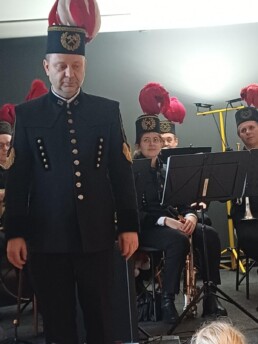 038f4040-7758-472a-9234-03048542424b 4 038f4040 7758 472a 9234 03048542424b uai