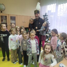 165b105a 42dc 4f9a ac83 681157216144 uai