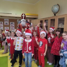 172487f6 ca4f 4a5d 8ee5 a18973815f5c uai