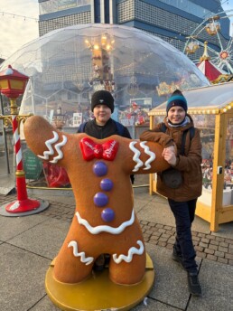 a8880bff 49a2 4782 9cd6 3f7fd1e420dc uai