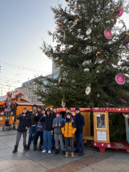 e5f9aa1c c0e5 471f b4a5 56cfaecf4aa3 uai