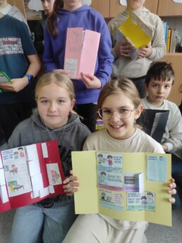 JCHK0523 3 JCHK0523 uai