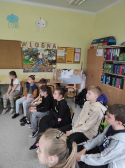 AAUK2825 1 AAUK2825 uai