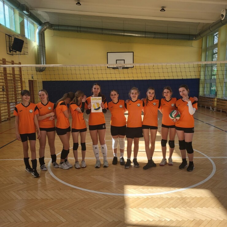 Półfinał powiatu gliwickiego w mini siatkówce dziewcząt 3 BZXY8935 uai