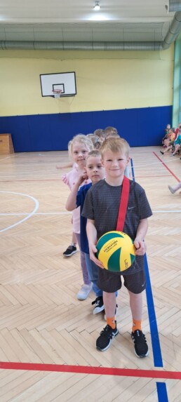 QAUG9911 12 QAUG9911 uai