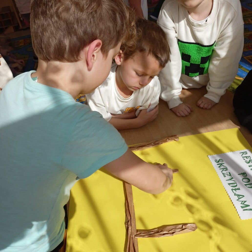 „Przedszkolaki pomagają” - udział w konkursie „Bądź aktywny z Kuratorem” 6 WEOJ8055 uai