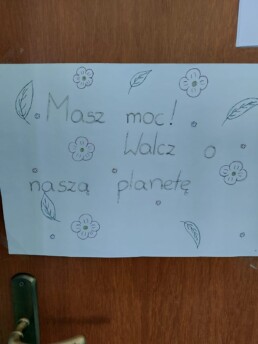 BUZX8546 — kopia uai